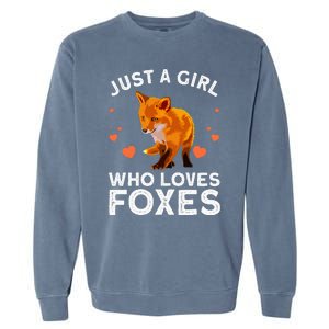 Cute Fox Design For Women Vulpes Animal Fox Lovers Garment-Dyed Sweatshirt