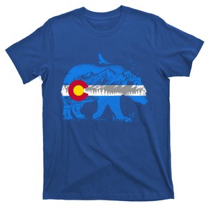 Colorado Flag Design Mountains And Bear Landscape Graphic Gift T-Shirt