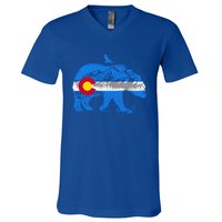 Colorado Flag Design Mountains And Bear Landscape Graphic Gift V-Neck T-Shirt