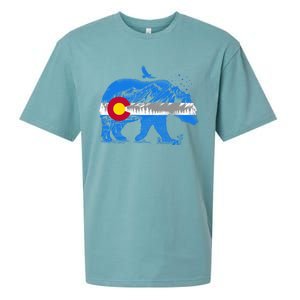 Colorado Flag Design Mountains And Bear Landscape Graphic Gift Sueded Cloud Jersey T-Shirt