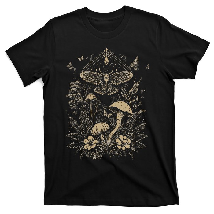 Cute Fairycore Floral Moth Aesthetic T-Shirt