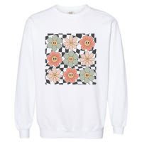 Checkered Flowers Face Happy Flower Gift Idea Cute Garment-Dyed Sweatshirt