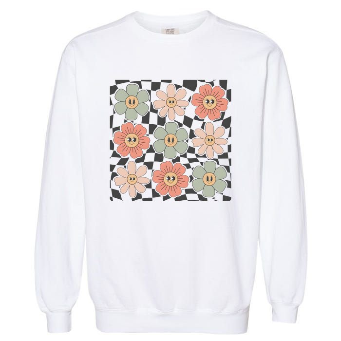 Checkered Flowers Face Happy Flower Gift Idea Cute Garment-Dyed Sweatshirt