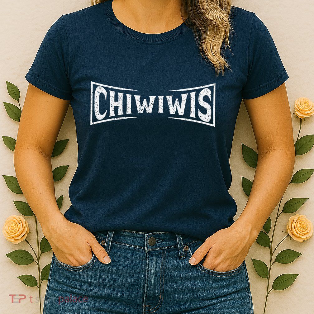 Chiwiwis Funny Mma Fighter Quote For Athletes Fans Coaches Womens T-Shirt