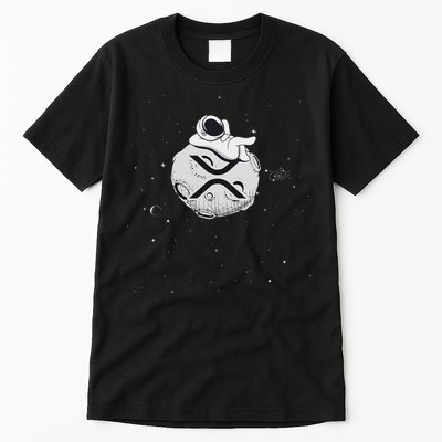 Cryptocurrency Fun Relaxing Space Man On Xrp Crypto Moon Tall T-Shirt