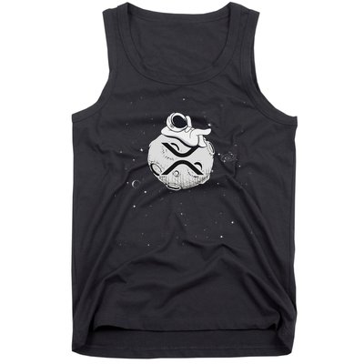 Cryptocurrency Fun Relaxing Space Man On Xrp Crypto Moon Tank Top