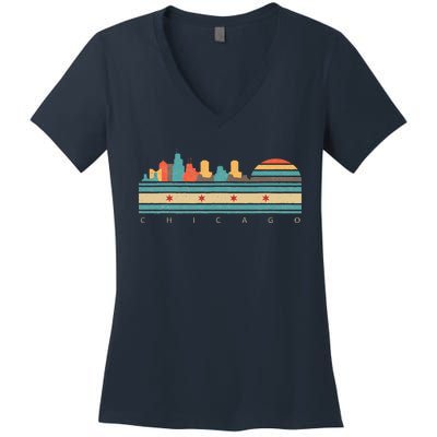 Chicago Flag Skyline Vintage Illinois City Retro Souvenir Women's V-Neck T-Shirt