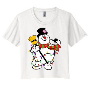 Cute Frosty Snowman Funny Christmas Snowmen Gifts For Family Women's Crop Top Tee