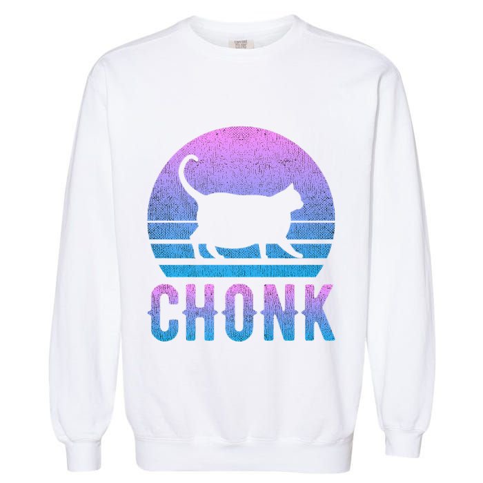 Chonk Gradient 90´S Funny Retro Fat Cat Meme Garment-Dyed Sweatshirt