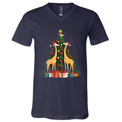 Cute Giraffe Christmas Tree Giraffe Lovers Xmas Holiday V-Neck T-Shirt