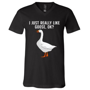 Cute Goose For Men Women Waterfowl Bird Goose Lover V-Neck T-Shirt