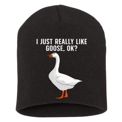 Cute Goose For Men Women Waterfowl Bird Goose Lover Short Acrylic Beanie