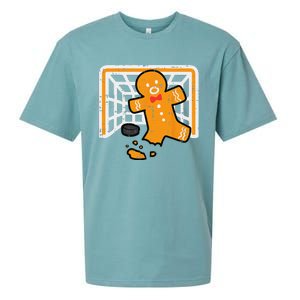 Christmas Gingerbread Hockey Goalkeeper Funny Xmas Goalie Sueded Cloud Jersey T-Shirt