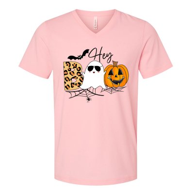 Cute Ghost Halloween Pumpkin Face Hey Boo Trendy Halloween V-Neck T-Shirt