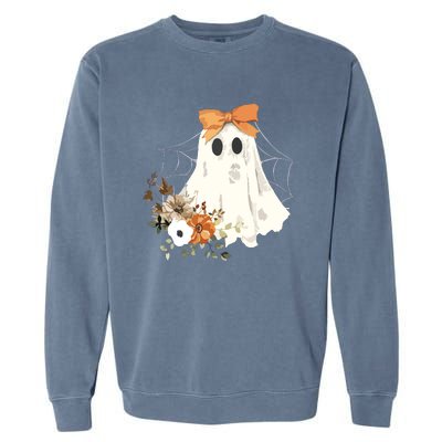 Coquette Ghost Halloween Flower Ghost Spooky Lace Ghost Garment-Dyed Sweatshirt