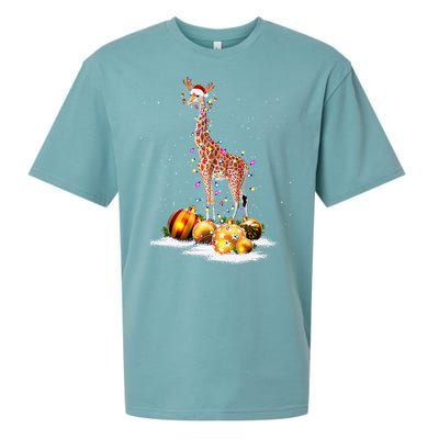 Cute Giraffe Lights Santa Hat Funny Xmas Tree Christmas Sueded Cloud Jersey T-Shirt