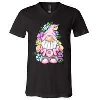 Cute Gnome Mom Happy Mothers Day Art Flower For Mom Gnomies V-Neck T-Shirt