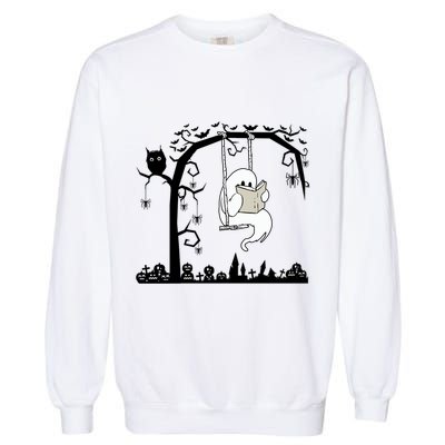 Cute Ghost Swinging Reading Book Halloween Ghost Reading Meaningful Gift Garment-Dyed Sweatshirt