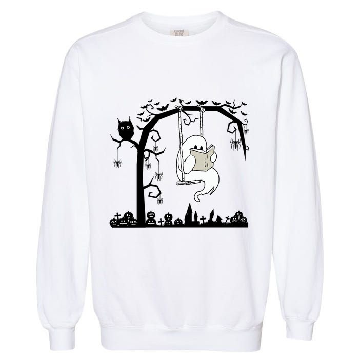 Cute Ghost Swinging Reading Book Halloween Ghost Reading Meaningful Gift Garment-Dyed Sweatshirt