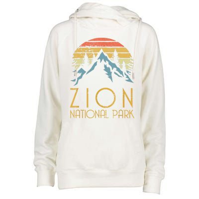 Cool Gift Vintage Retro Zion National Park Utah Gift Womens Funnel Neck Pullover Hood