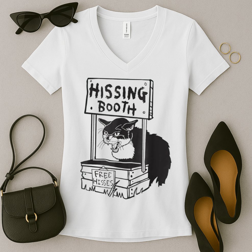 Cat Hissing Booth Free Hisses Women's V-Neck T-Shirt