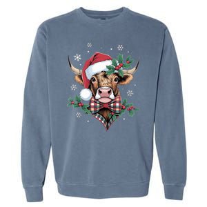 Christmas Highland Cow Buffalo Plaid Cute Moo Cow Xmas Garment-Dyed Sweatshirt