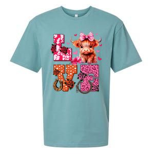 Cute Highland Cow And Pink Heart Valentines Day Love Leopard Sueded Cloud Jersey T-Shirt