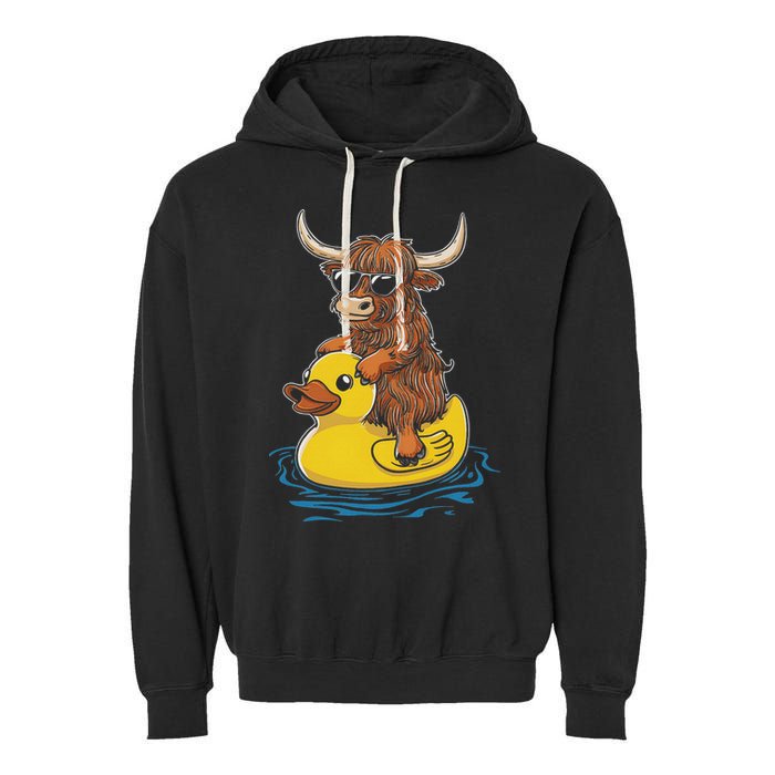 Cute Highland Cow Duck Pool Float Summer Vibes Swimming Garment-Dyed Fleece Hoodie