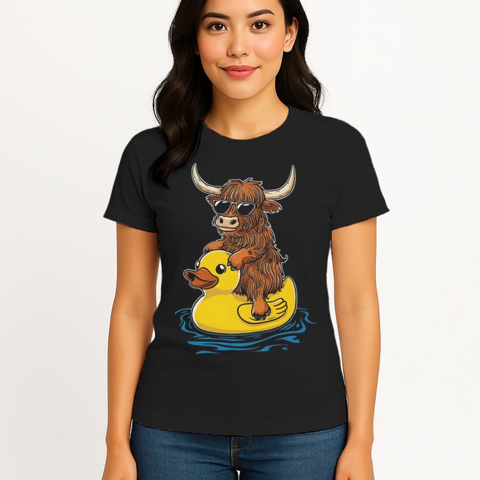 Cute Highland Cow Duck Pool Float Summer Vibes Swimming Womens T-Shirt