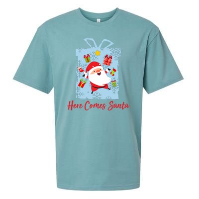 Christmas Here Comes Santa Gift Box Sueded Cloud Jersey T-Shirt