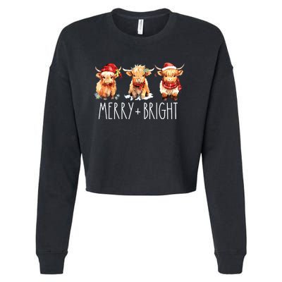 Cute Highland Cow Christmas Merry Bright Cow Xmas Farmer Cropped Pullover Crew