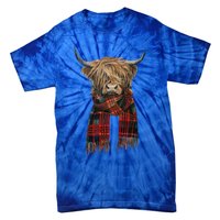 Cute Highland Cow Wearing Buffalo Plaid Scarf Farming Farmer  Tie-Dye T-Shirt