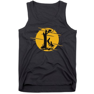 Coon Hound Dog Treeing A Raccoon Howling Fun Coon Hunting Tank Top