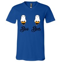 Cool Halloween Funny Gift Boo Bees Gift V-Neck T-Shirt