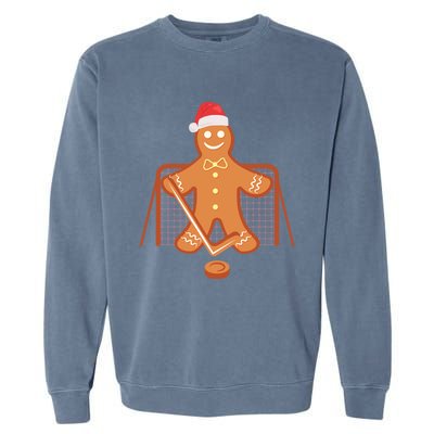 Christmas Hockey Goalie Gingerbread Goalkeeper Xmas Gift Garment-Dyed Sweatshirt