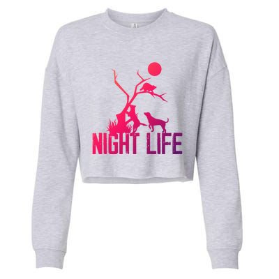 Coon Hound Hunting Night Life Hunting Dog Coon Hunting Gift Cropped Pullover Crew