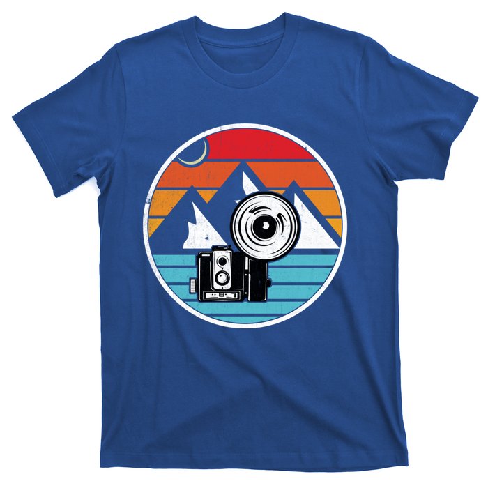 Camping Hiking Nature Retro Photographer Camera Camera Gift T-Shirt