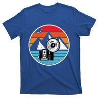 Camping Hiking Nature Retro Photographer Camera Camera Cute Gift T-Shirt