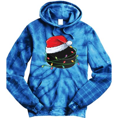 Christmas Hockey Puck In Santa Hat Wrapped In Holiday Lights Cool Gift Tie Dye Hoodie