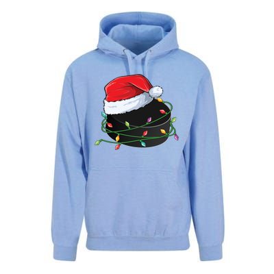 Christmas Hockey Puck In Santa Hat Wrapped In Holiday Lights Cool Gift Unisex Surf Hoodie