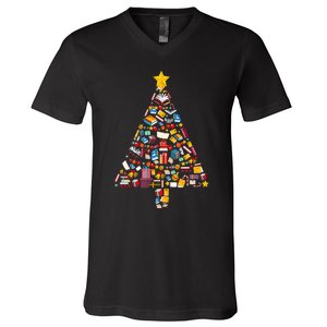 Cozy Holiday Reads Festive Tree Club for Book Lovers V-Neck T-Shirt