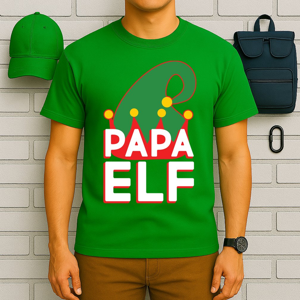 Christmas: Papa Elf T-Shirt