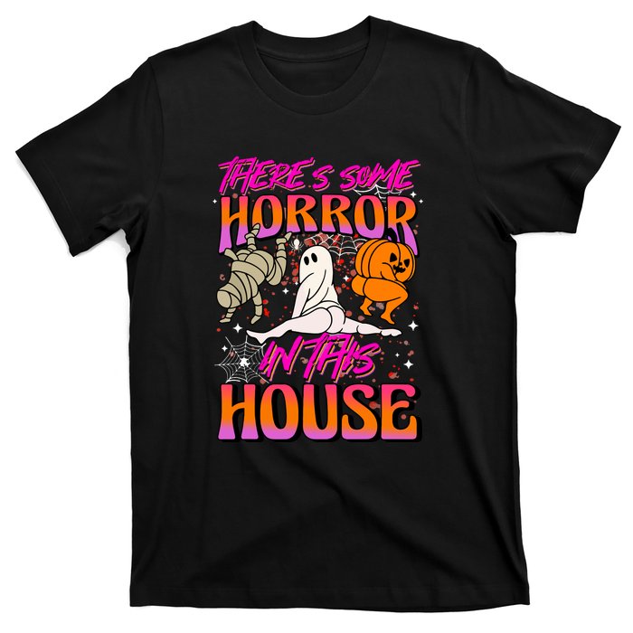 Cute Halloween Theres Some Horrors In This House Ghost Pumpkin Gift  T-Shirt