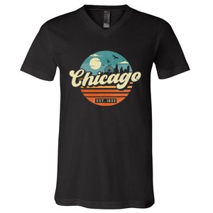 Chicago Illinois Retro Skyline Night Il Souvenirs V-Neck T-Shirt