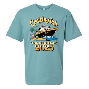 Cruising Into The New Year 2025 Family Cruise Holiday 2025 Sueded Cloud Jersey T-Shirt