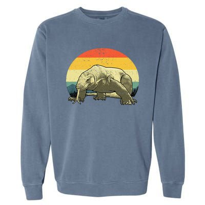 Cute Komodo Dragon Vintage Komodo Dragon Garment-Dyed Sweatshirt