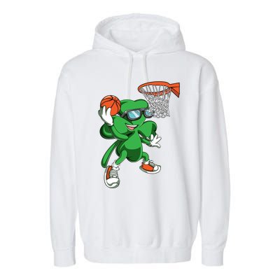 Clover Leprechaun Basketball Dunk St Patricks Day Sport Cool Gift Garment-Dyed Fleece Hoodie