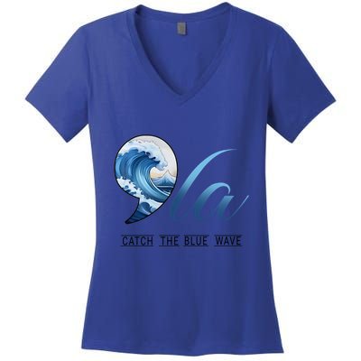 Comma La Catch The Blue Wave Vote Kamala President 24 Harris Great Gift Women's V-Neck T-Shirt
