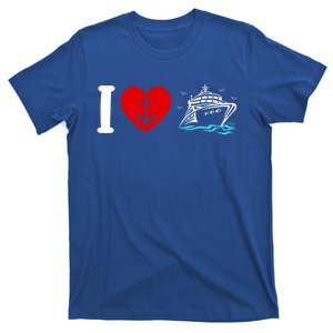 Cruising Lover Cruise Ship Vacation I Love Cruise Gift T-Shirt