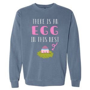 Cute Little Easter Egg Easter Pregnancy Announcement Garment-Dyed Sweatshirt